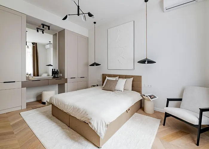 Onyx Oasis - Luxury 3 Bdrm